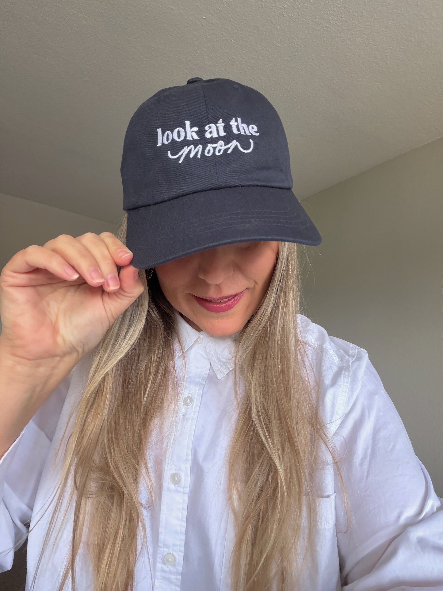 The Look at the Moon Hat (Twilight Night Navy)