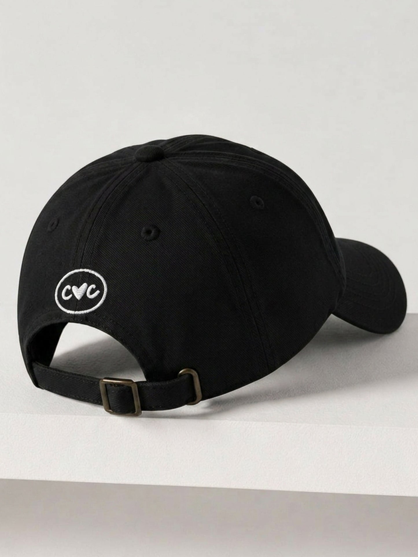 The Look at the Moon Hat (Midnight Sky Black)