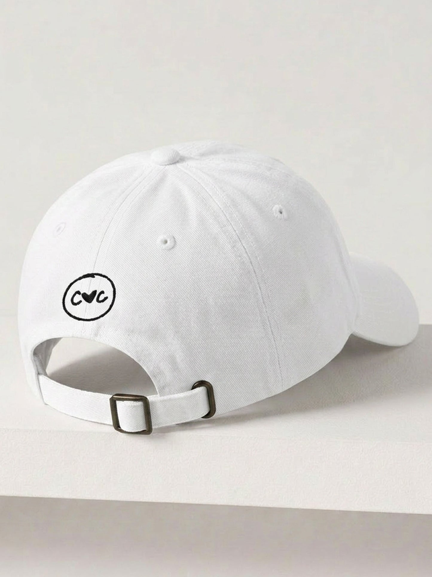 The Look at the Moon Hat (Full Moon White)